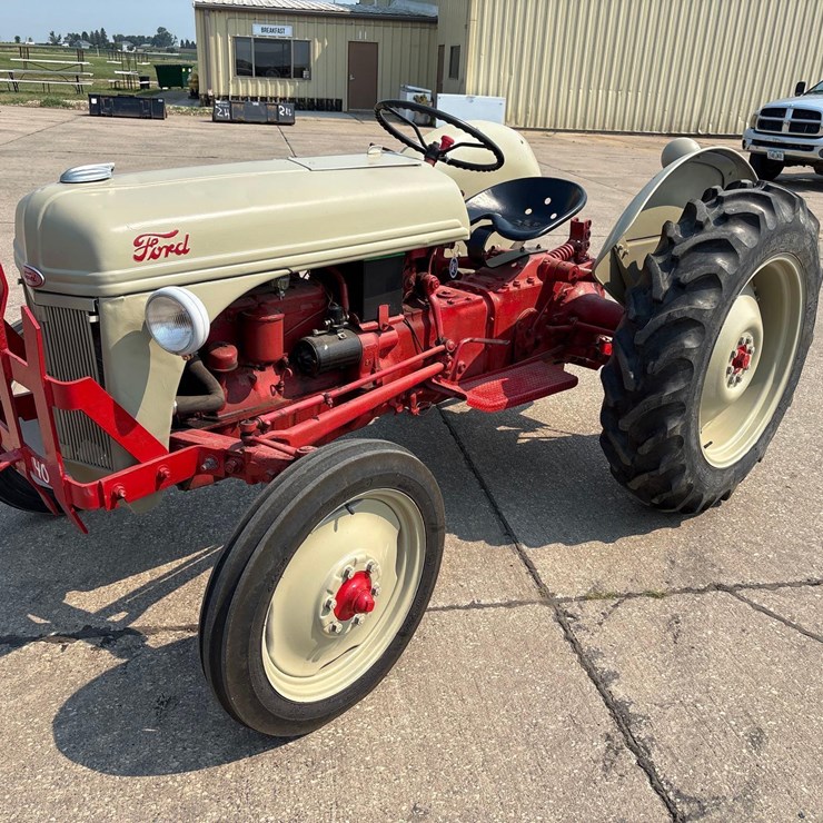 FORD 8N