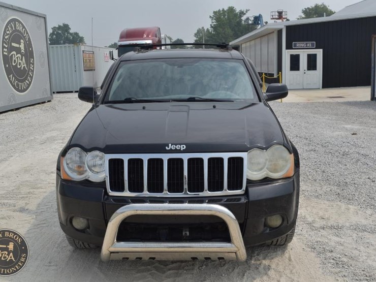 2009-jeep-grand-cherokee-limited-image-8