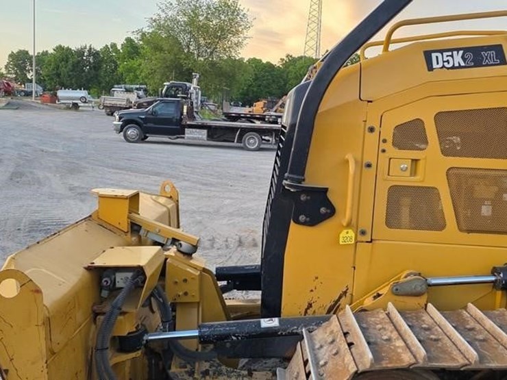 2017-caterpillar-d5k2-xl-image-10