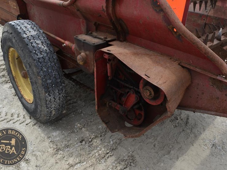 new-holland-327t-image-14