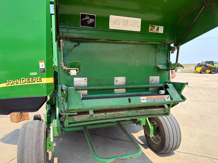 john-deere-582-image-29