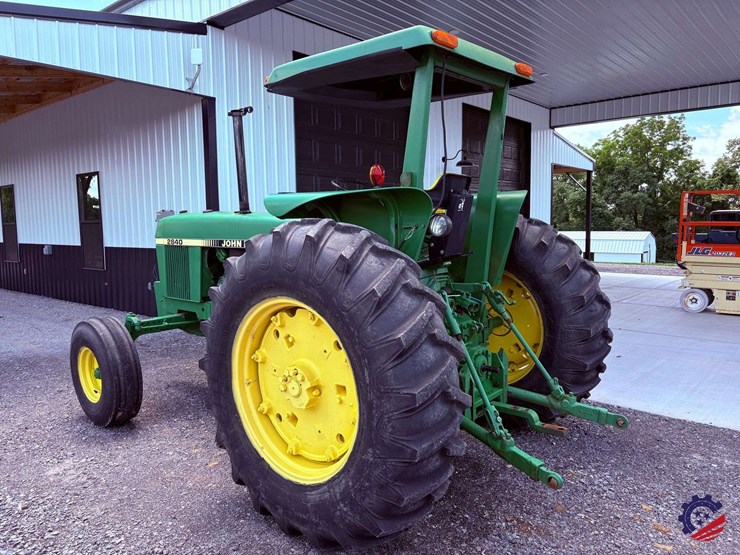 john-deere-2840-image-3
