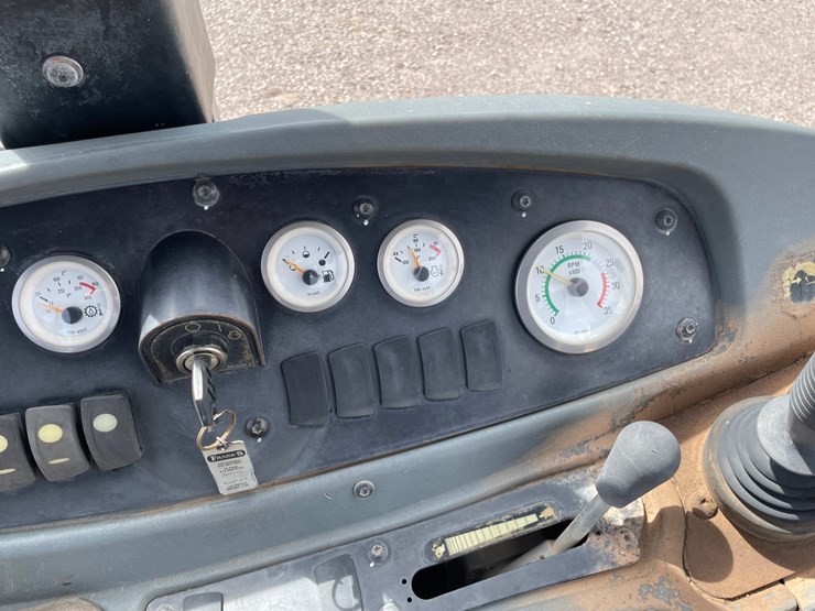 caterpillar-416d-image-38