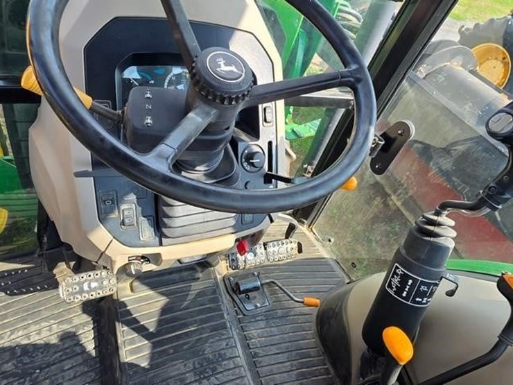 john-deere-5055e-image-61