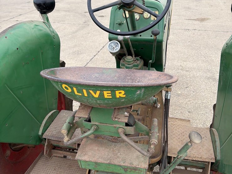 oliver-super-88-image-14