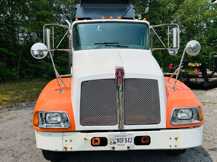 2005-kenworth-t300-image-92