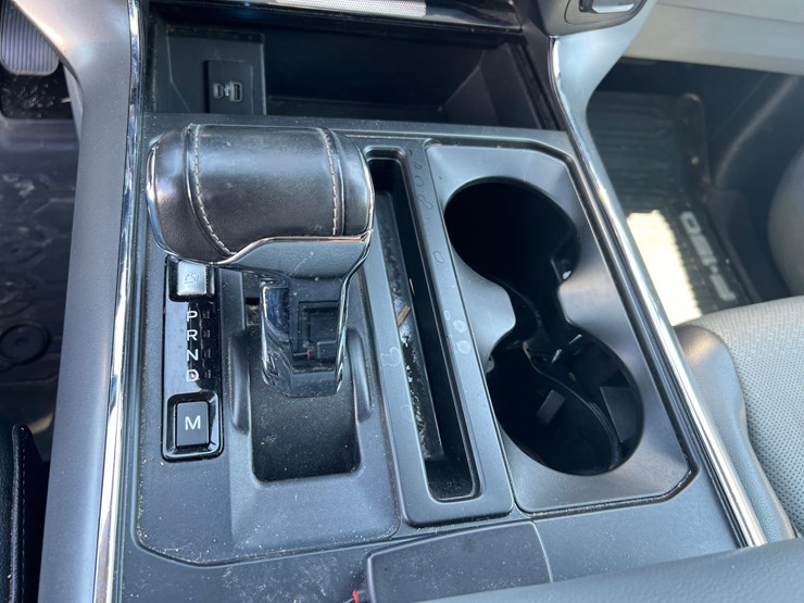 ford-f150-lariat-image-50