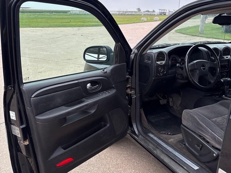 2006-gmc-envoy-image-25