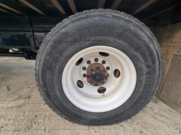 2010-kenworth-t370-image-75