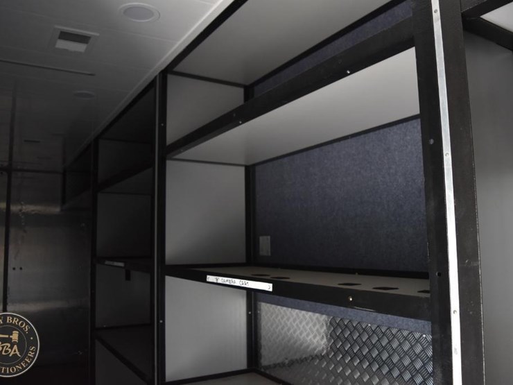 2011-freightliner-cascadia-113-image-23