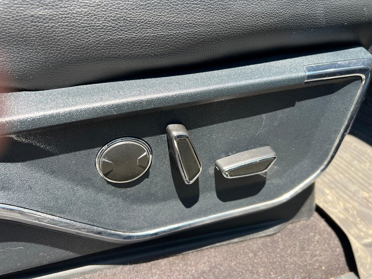 ford-f150-lariat-image-66