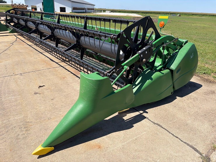 john-deere-630f-image-15