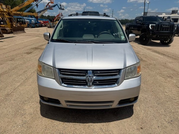 2009-dodge-grand-caravan-sxt-image-6