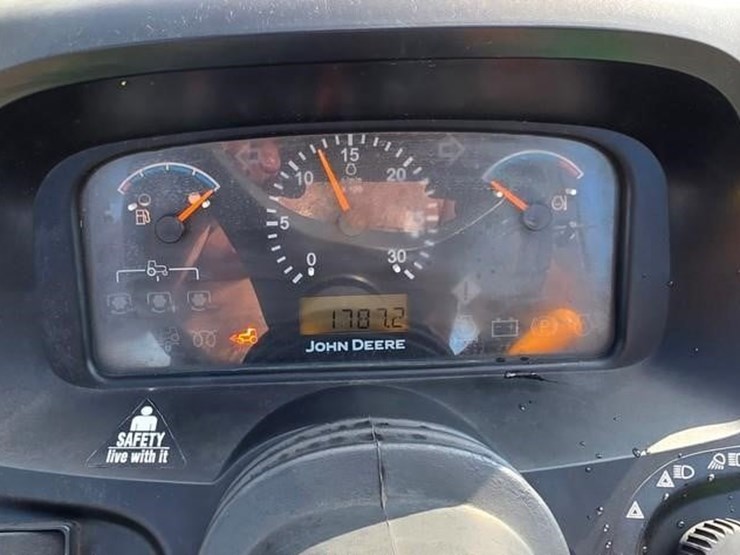 2013-john-deere-3520-image-62