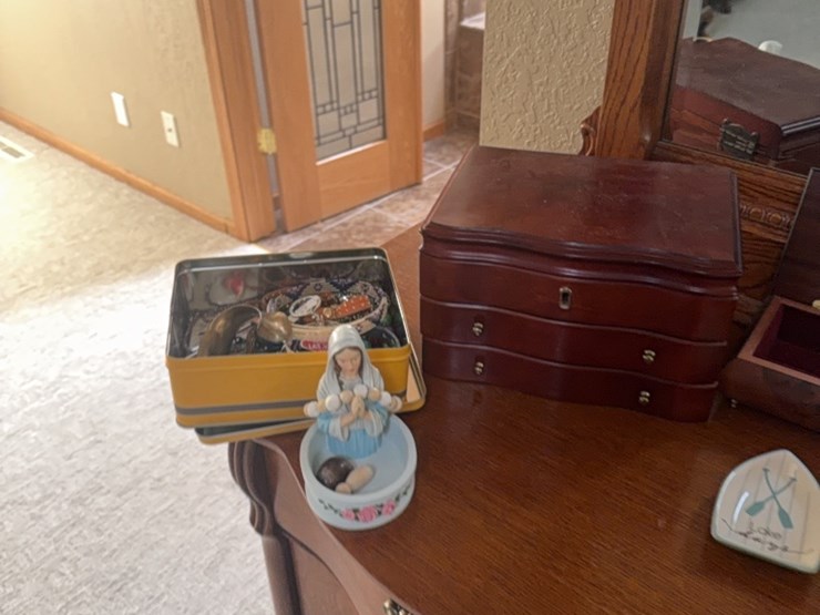 jewelry-and-jewelry-boxes-image-18