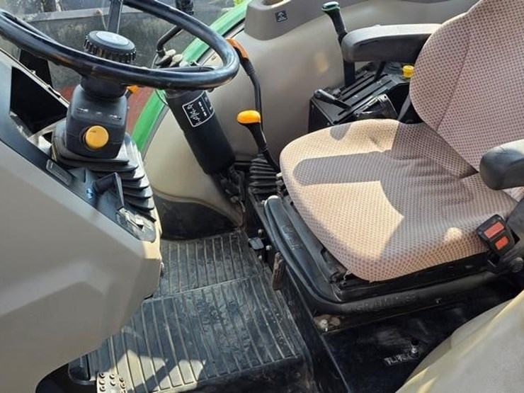john-deere-5055e-image-52