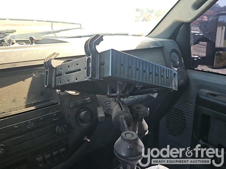 2016-ford-f550-sd-image-24