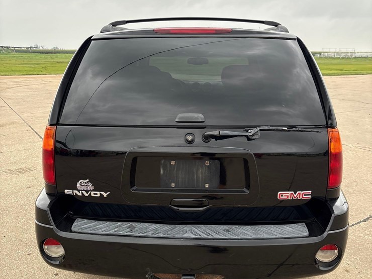 2006-gmc-envoy-image-20