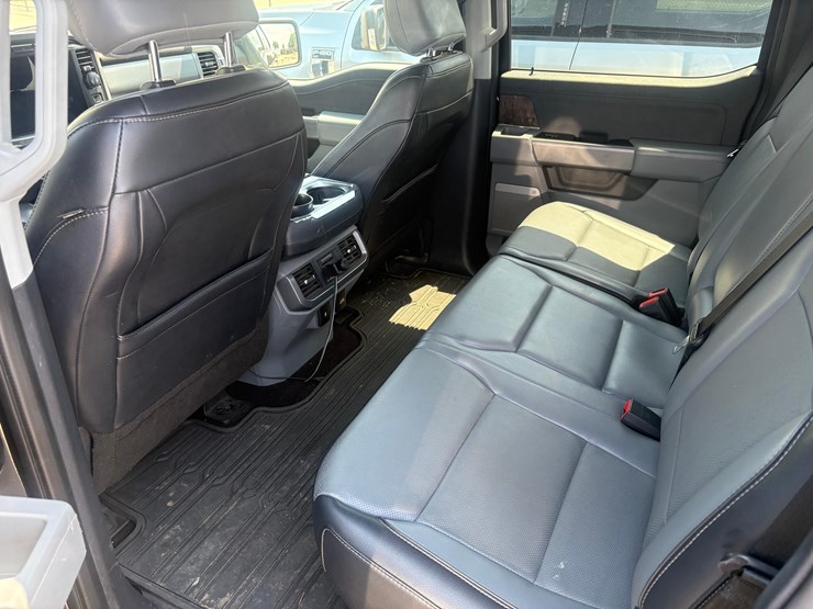 ford-f150-lariat-image-8