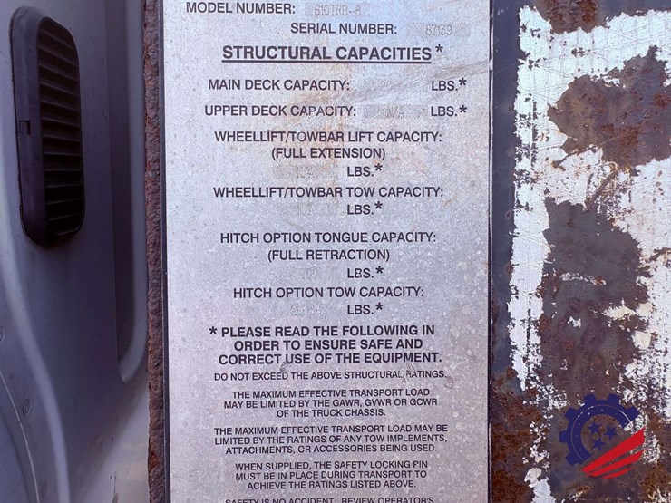 2006-freightliner-m2-106-image-44