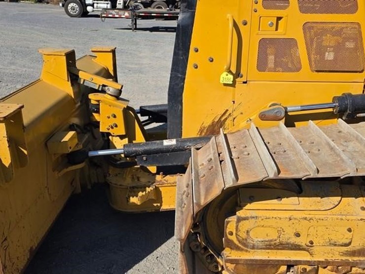 2020-caterpillar-d5k2-lgp-image-9