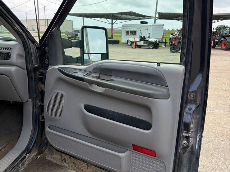 2000-ford-f250-image-32