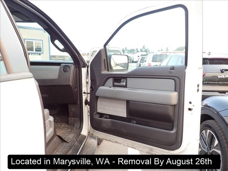 2013-ford-f150-xl-image-19