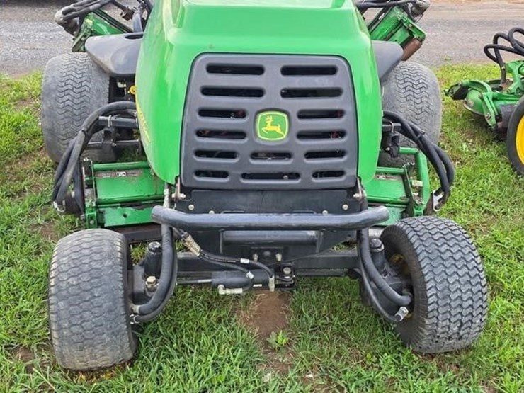 2005-john-deere-3225c-image-14