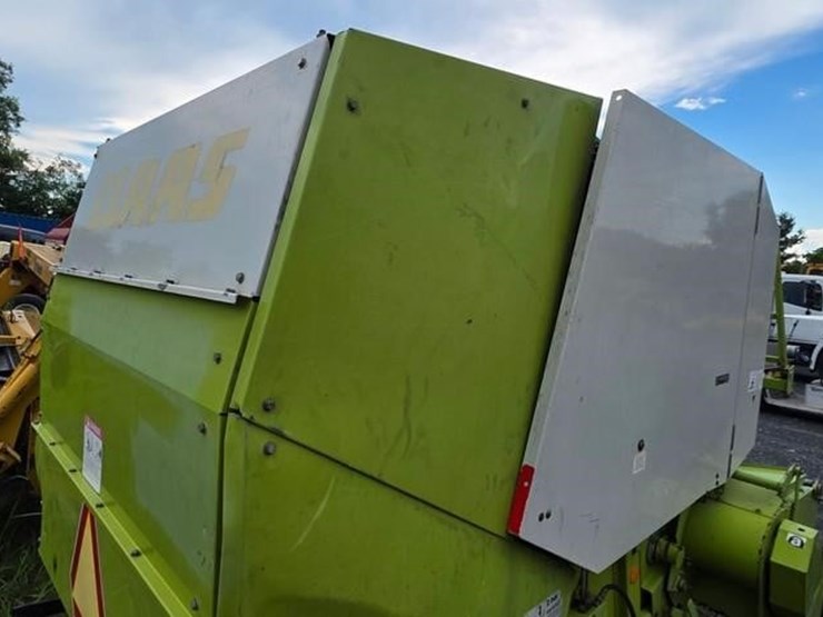 claas-round-baler-image-9