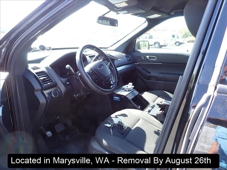 2018-ford-explorer-image-11