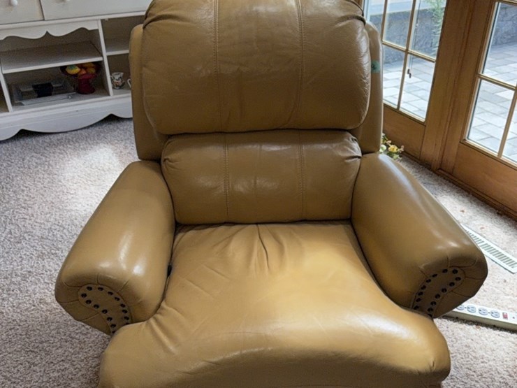electrical-reclining-chair-,-very-nice-condition-image-4