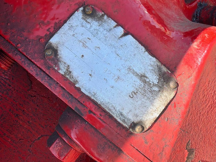 farmall-400-tractor-image-22
