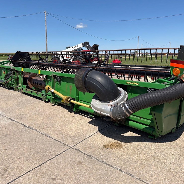 JOHN DEERE 630F