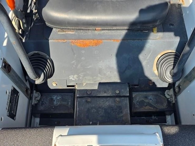 bobcat-553-image-36
