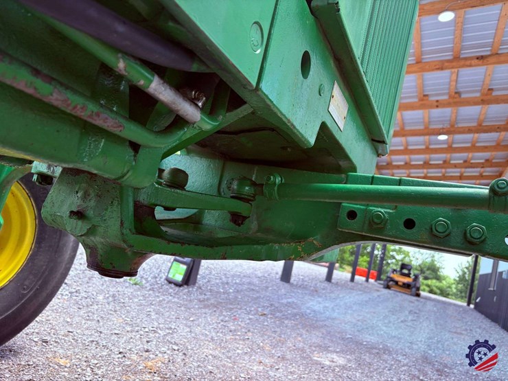 john-deere-2840-image-33
