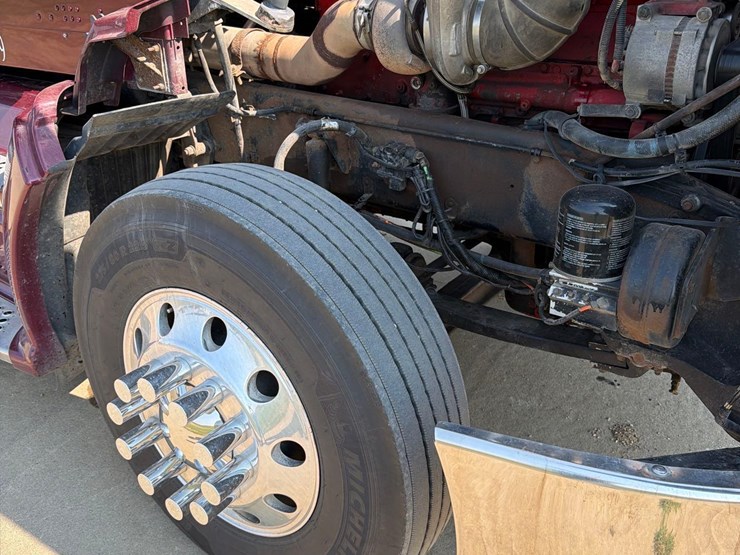 2010-kenworth-t660-image-64
