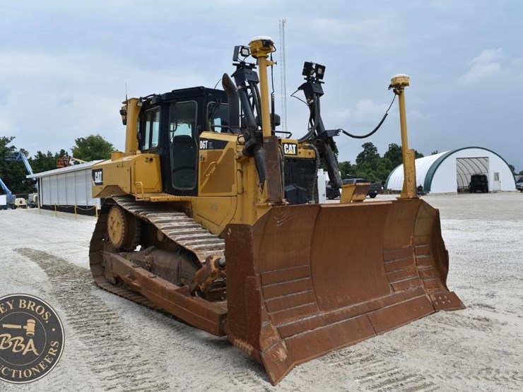 2015-caterpillar-d6t-xl-image-7