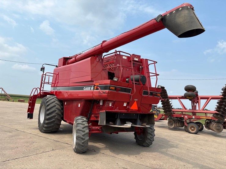 2005-case-ih-2377-image-4