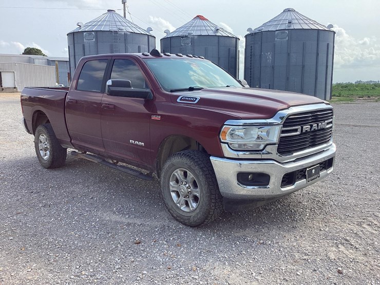 2021-ram-2500-hd-image-3