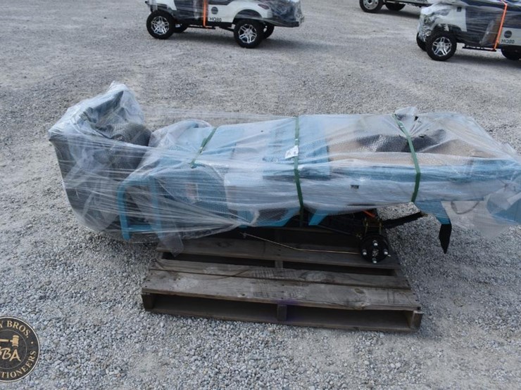 three-wheel-golf-cart-with-dump-bed-48497-image-5