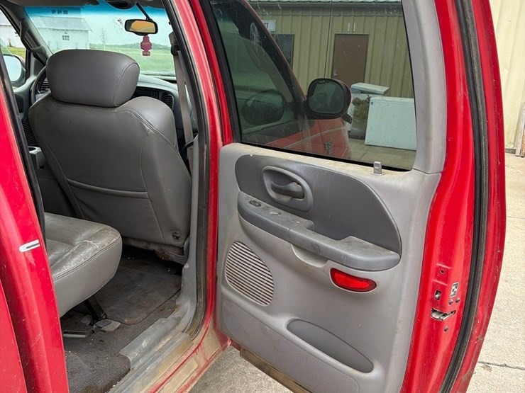 2001-ford-f150-image-40