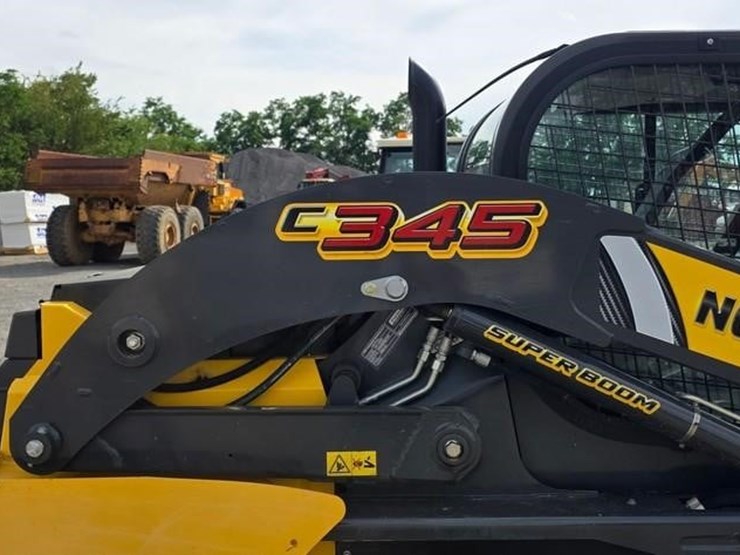 2022-new-holland-c345-image-16