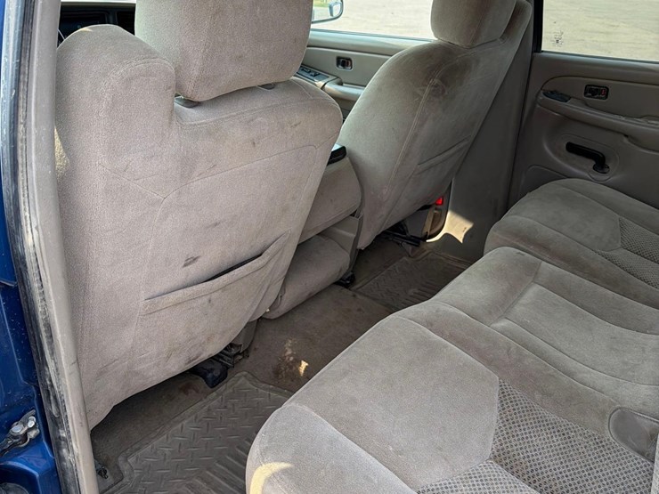 2004-chevrolet-silverado-1500-image-35