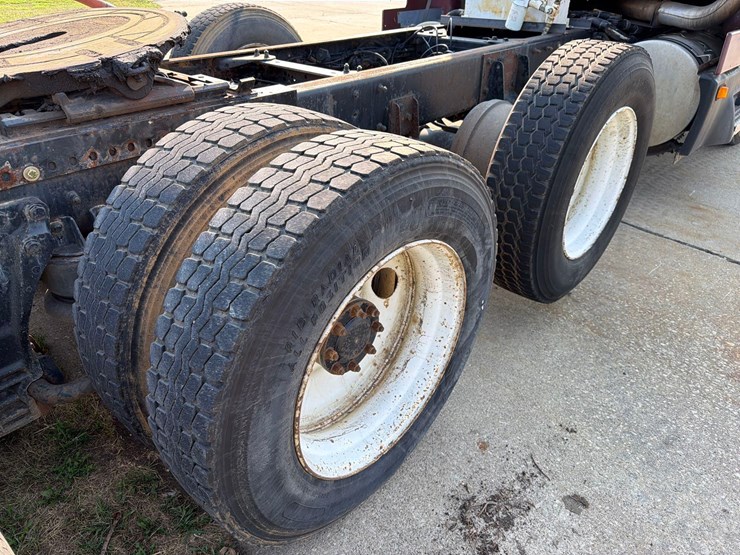 1993-kenworth-t600-image-12