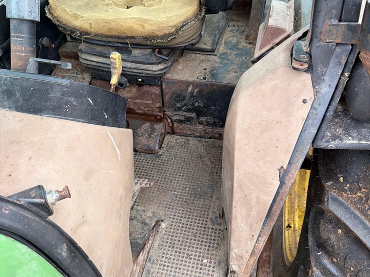 john-deere-3155-image-35