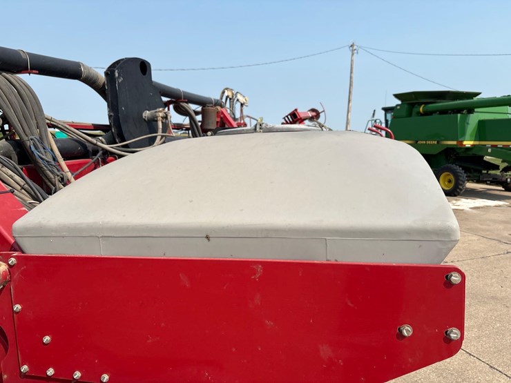 2011-case-ih-1240-image-45