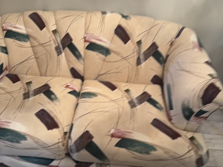 loveseat-image-6