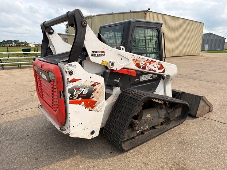 2021-bobcat-t76-image-2