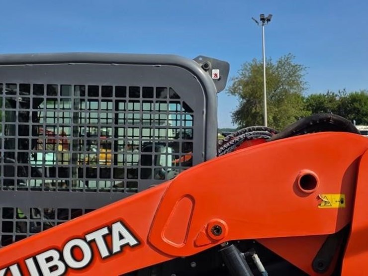 kubota-svl75-2-image-16