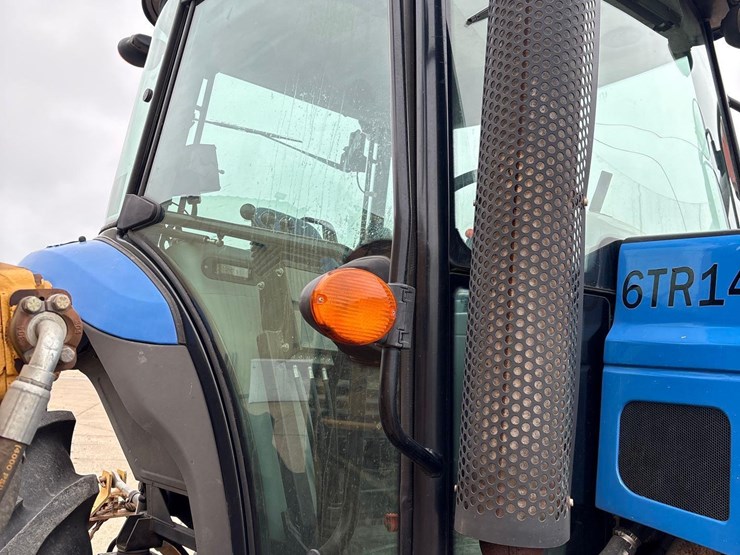 new-holland-ts6.125-image-33